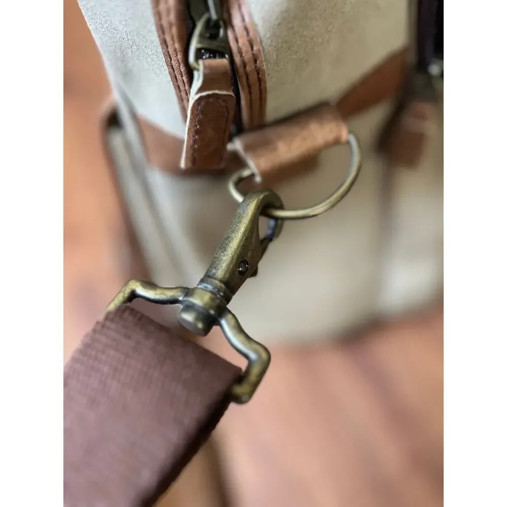 Vintage The Territory Ahead Leather Shoulder Bag Tan Brown Rugged Satchel